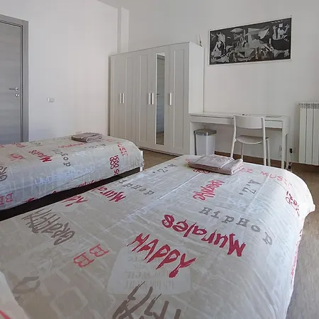 Pensjonat Camera Low Cost In Alloggio Condiviso Crema
