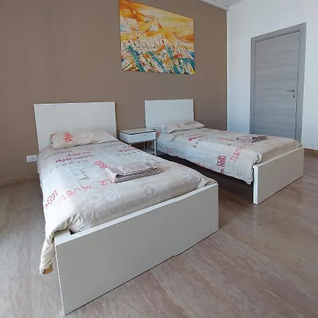 Gasthuis Camera Low Cost In Alloggio Condiviso Crema